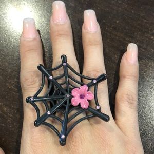Black spider web ring